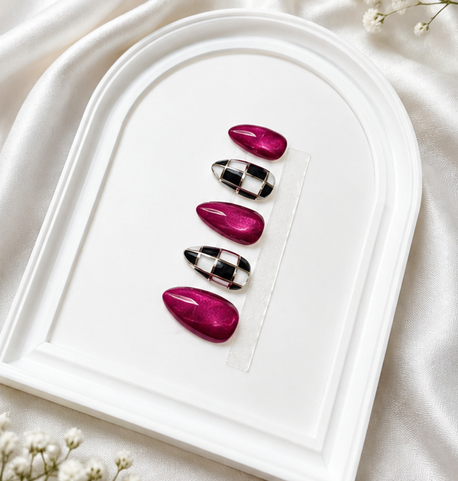 Detailed Nails